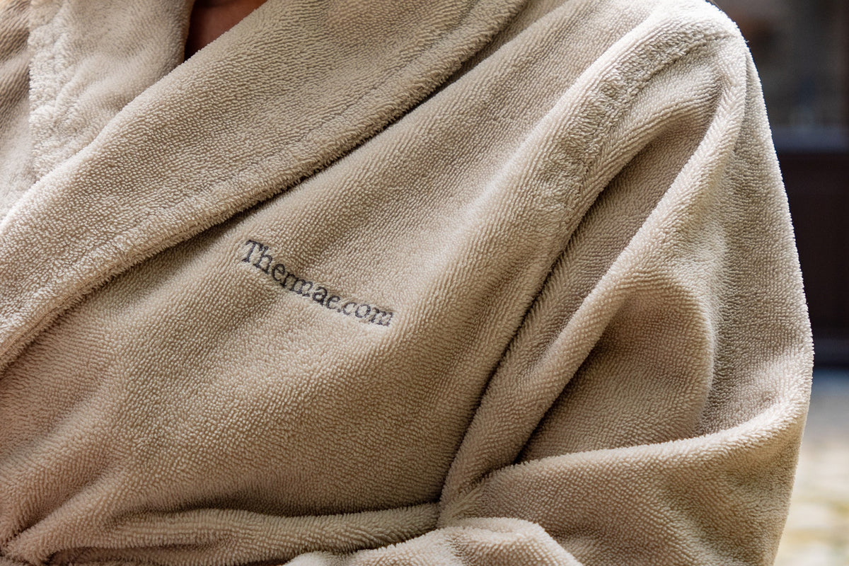 Geborduurde badjassen voor Thermae